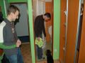 Nhled: Pl se sna nalkat Bertka do koupelny