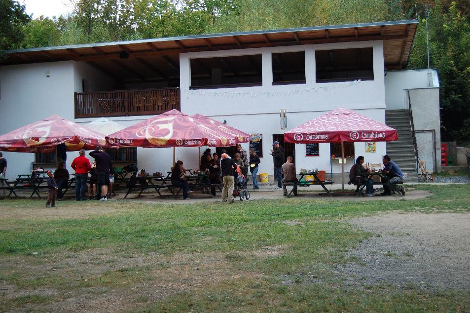 Pkn msteko na oslavici, e?